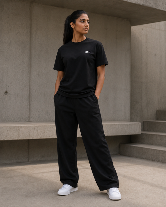 STATEMENT TEE — BLACK