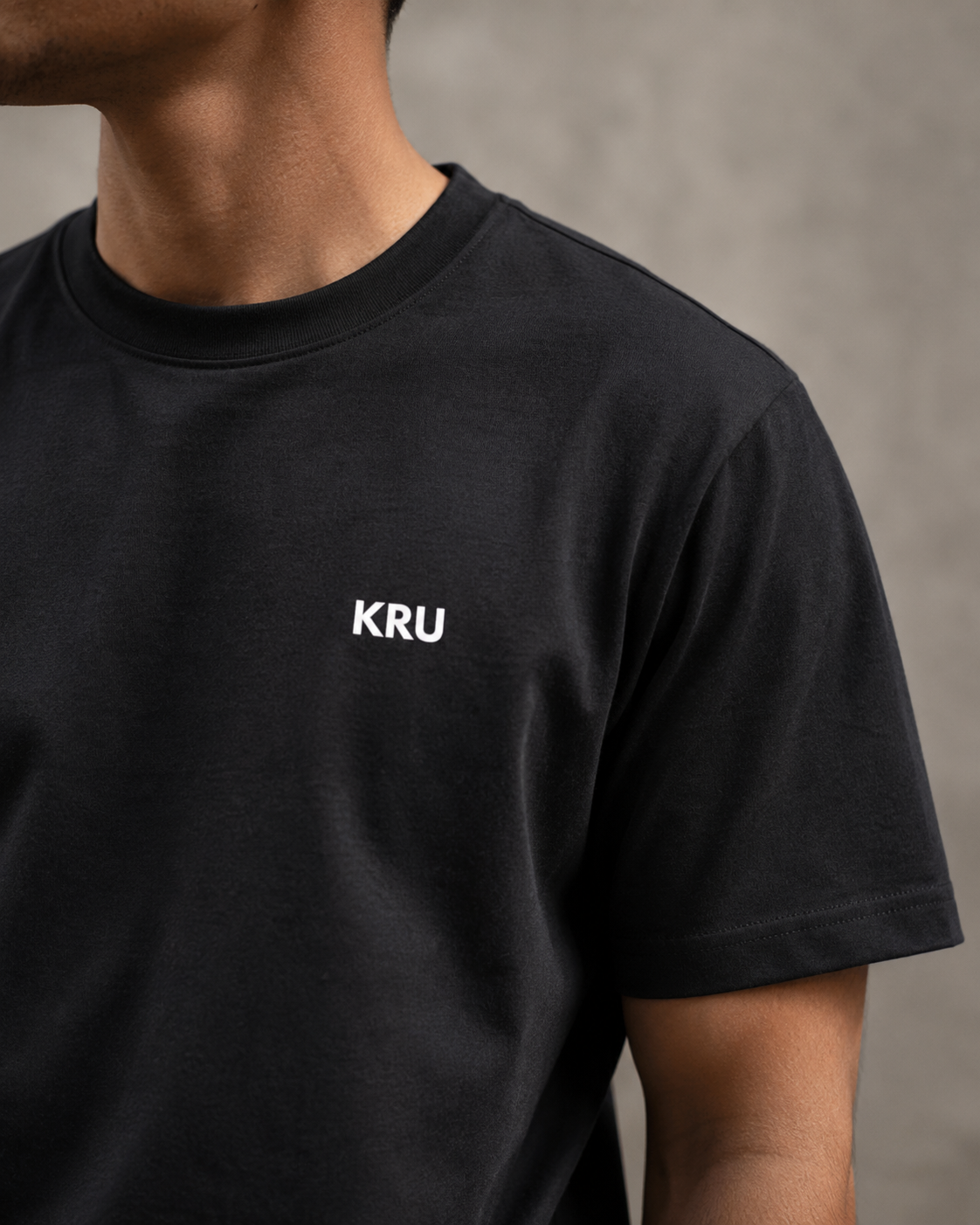 CORE TEE — BLACK