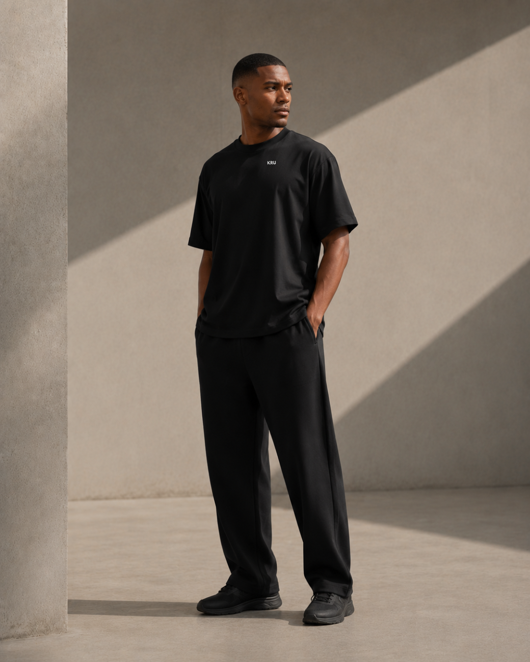 STATEMENT TEE — BLACK