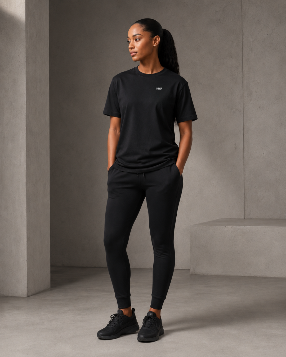 CORE TEE — BLACK