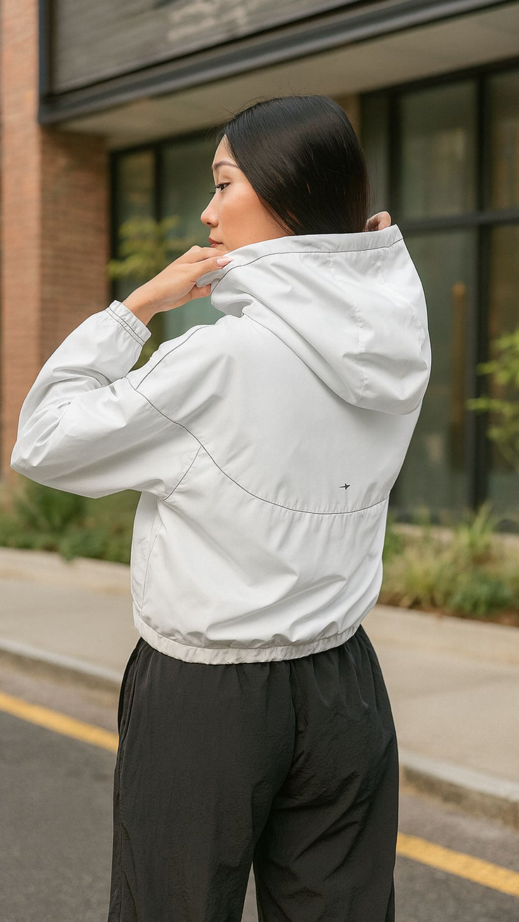 KRU Basic Women’s Cropped Windbreaker