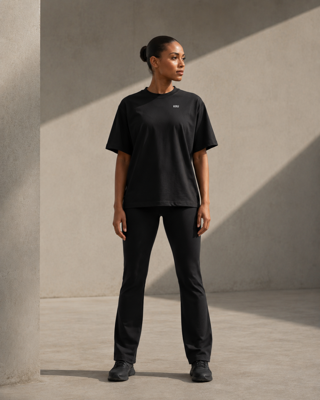 STATEMENT TEE — BLACK