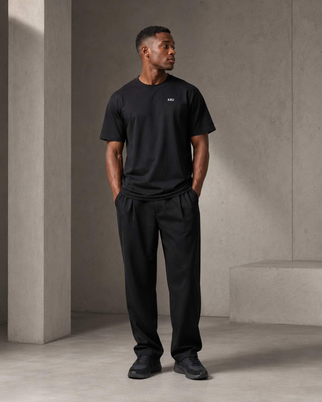 CORE TEE — BLACK